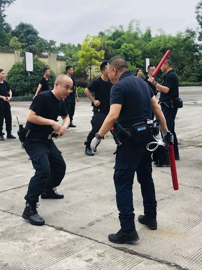 广厦男篮内部会议纪要流出：赛后战术微调，意大利杯使命明确，资深球员宣示担当的简单介绍